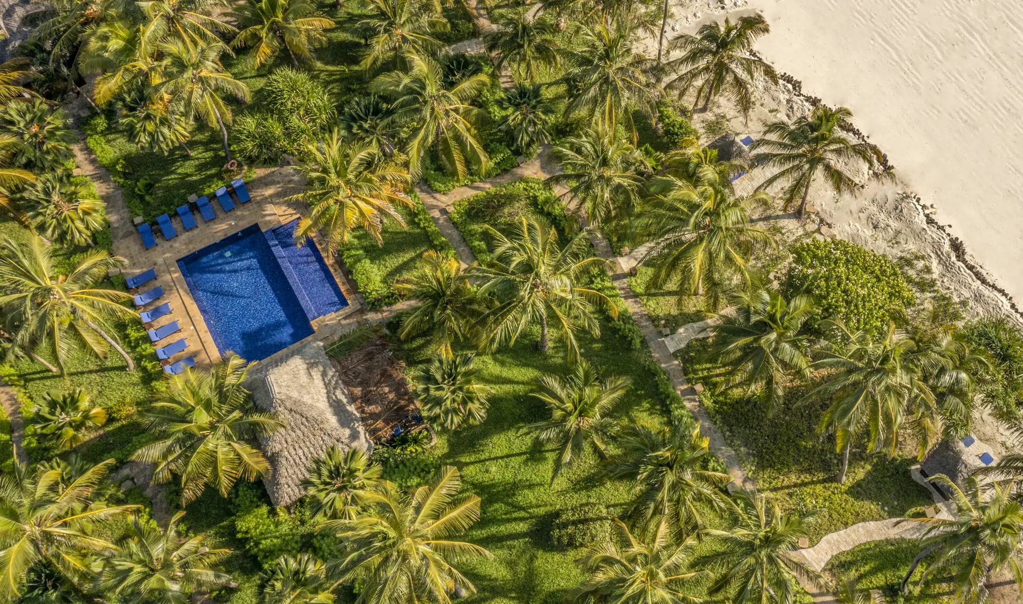 The Palms Zanzibar, drönarbild över oceanvillorna