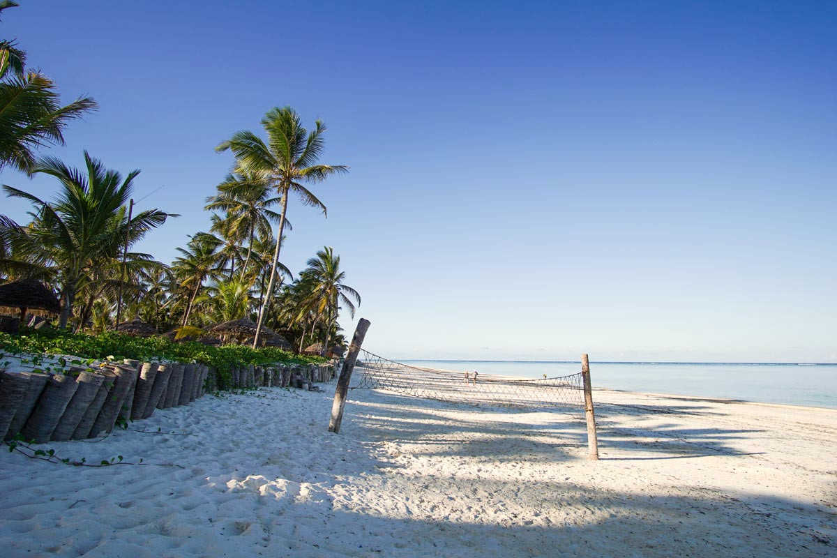 En av många fantastiska stränder på Zanzibar En av många fantastiska stränder på Zanzibar