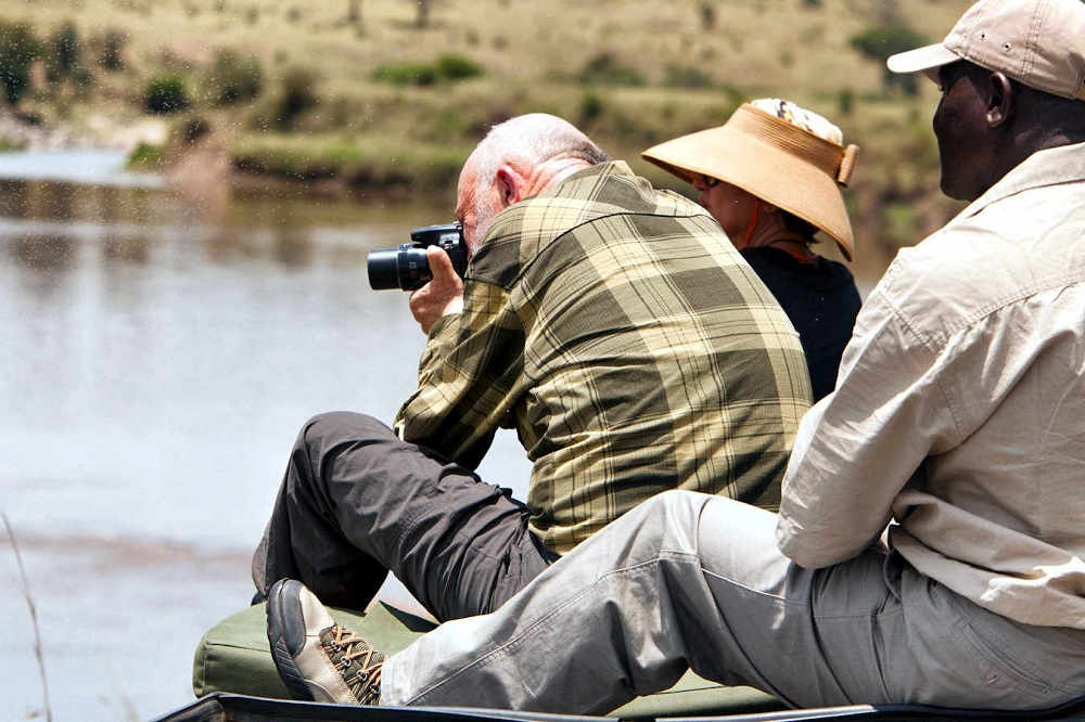 Serengeti – Fotokurs – Fotografiresa – Afrika / Tanzania / Kenya – Flod-guide – Kamera Serengeti - Fotokurs - Fotografiresa - Afrika / Tanzania / Kenya - Flod-guide - Kamera